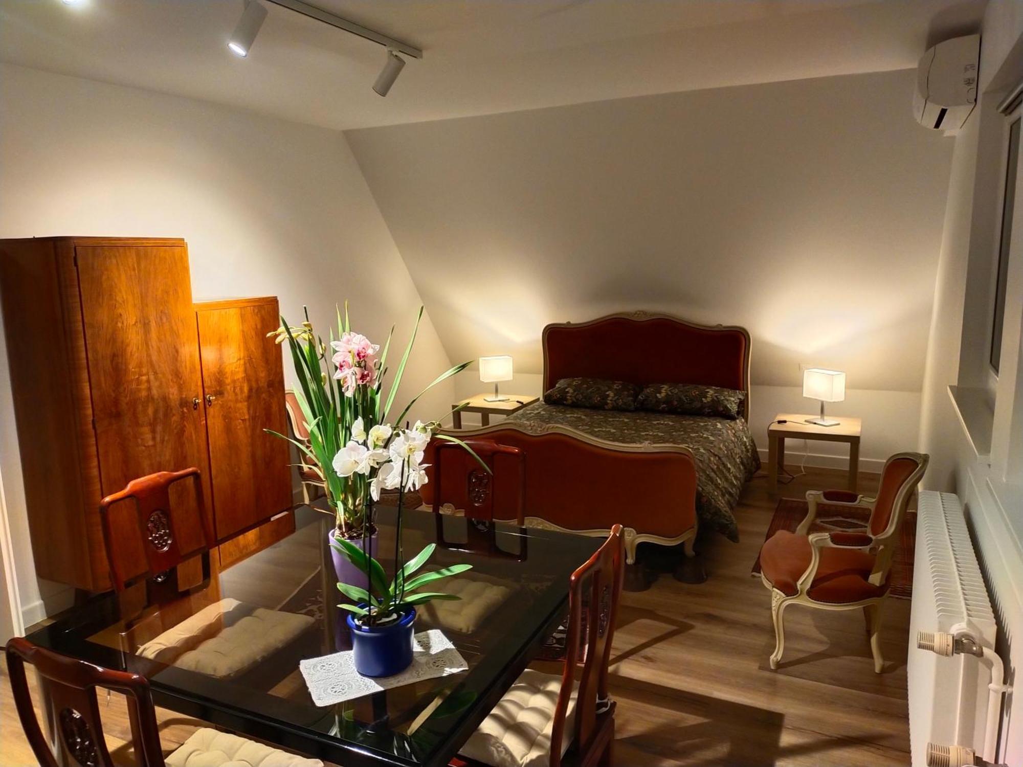 Les Vignobles D'Alsace Hotel Wintzenheim Buitenkant foto